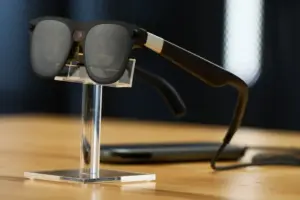 the-dawn-of-android-xr-xreal-aura-surpasses-10000-global-reservations-in-early-milestone-for-next-generation-augmented-reality