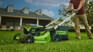 the-evolution-of-yard-maintenance-greenworks-60v-21-inch-cordless-self-propelled-mower-sees-major-price-drop